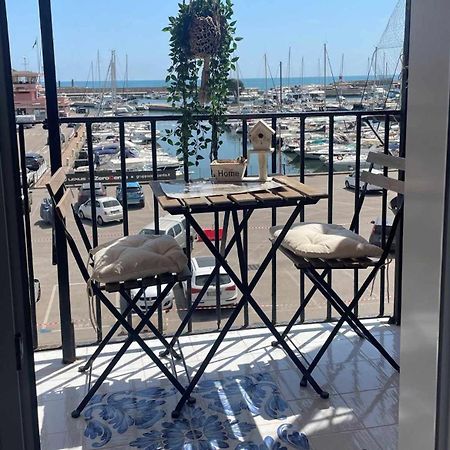 Borgo Damare Nettuno Vista Mare Apartment Екстериор снимка