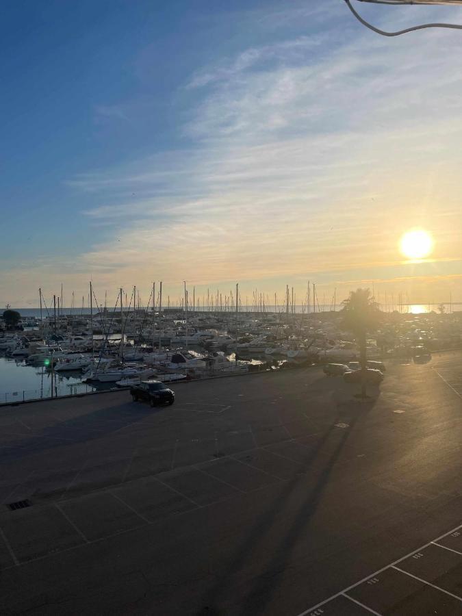 Borgo Damare Nettuno Vista Mare Apartment Екстериор снимка